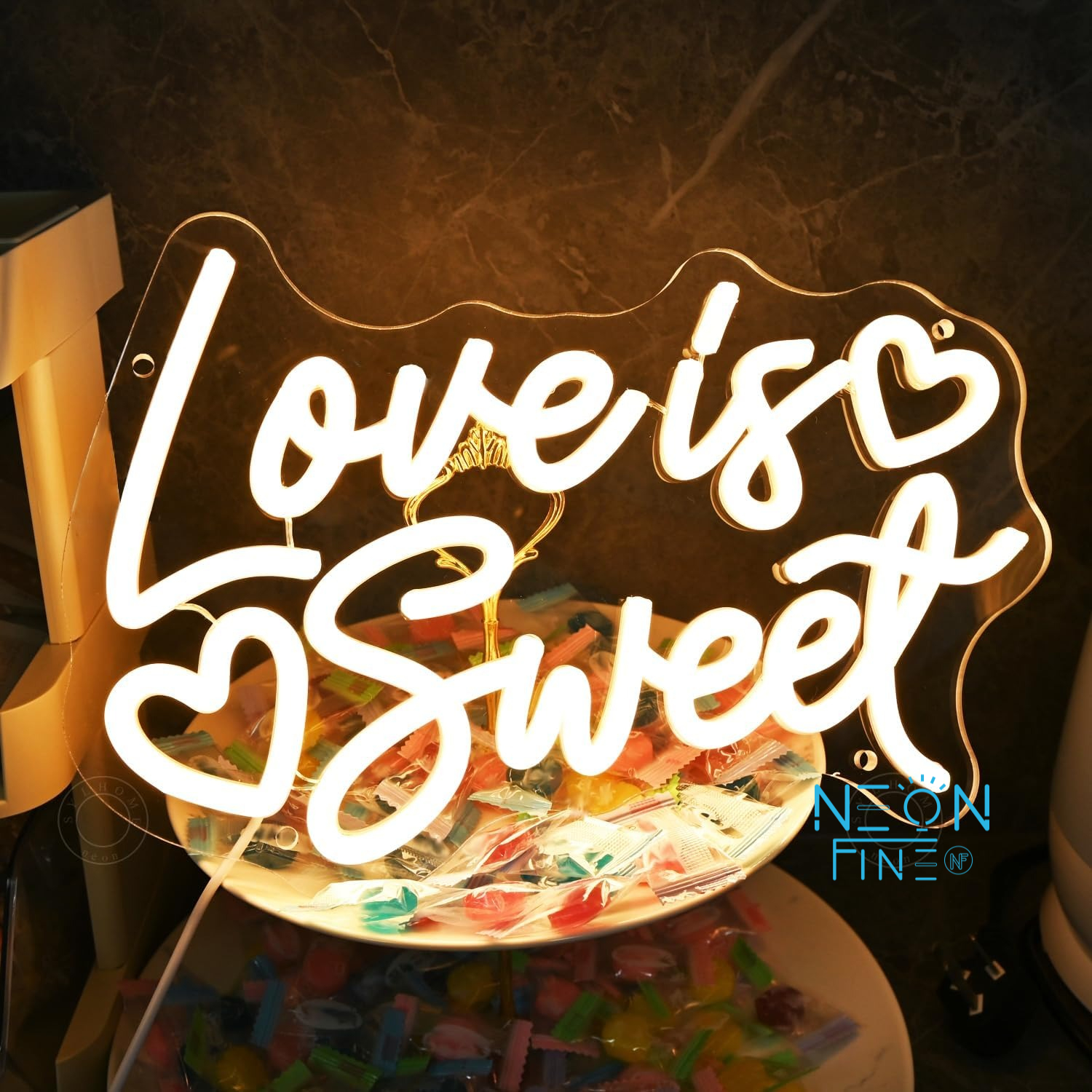 Love Is Sweet Neon Light Sign  - Commercial Kitchen Walls reseña y precio